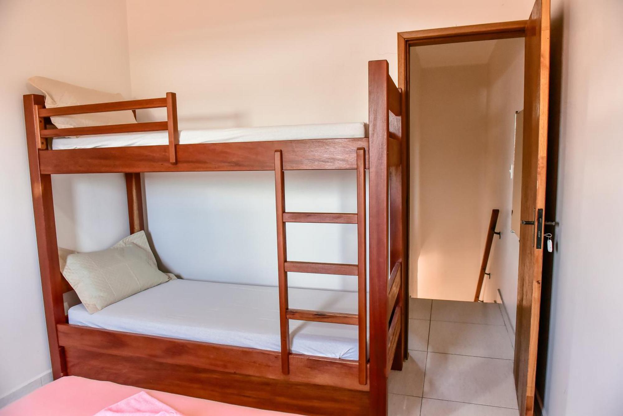 Chales Por Temporada No Villagio Santa Monica, Em Caraguatatuba Room photo